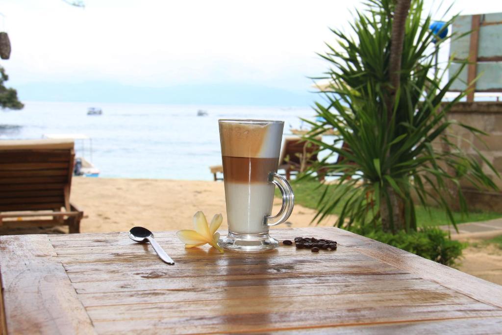 Molamola House Hotel Nusa Lembongan  Bagian luar foto